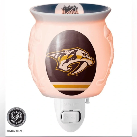NWT NHL Nashville Tennessee Predators Hockey Wax Warmer Scentsy Nashville Preds - Picture 1 of 5